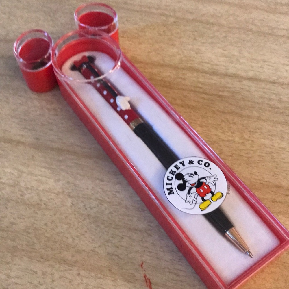 Walt Disney World Minnie Mouse Pen